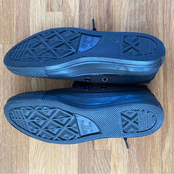 Converse Shoes - Picture 2 of 7